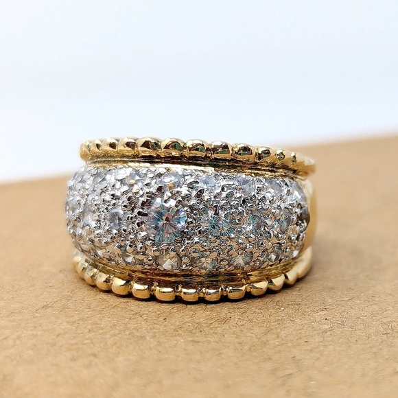 Jewelry - Sterling Silver 925 Gold Vermeil Ring Clear CZ stones Size 6.5